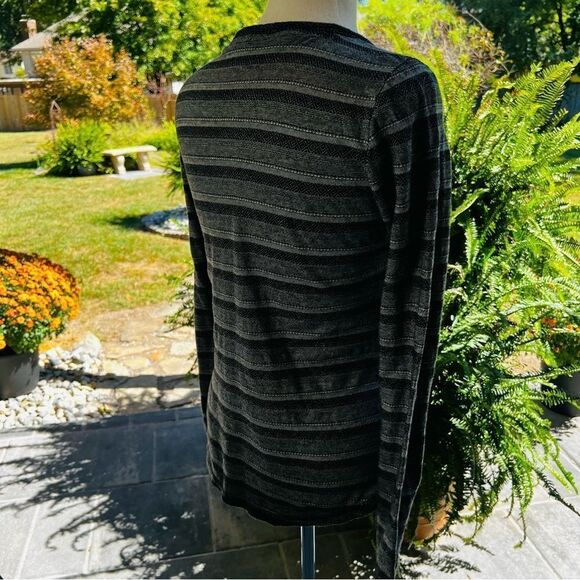 Lucky Brand T-shirt Long Sleeve Multi Design Black Gray & White size Large - Picture 4 of 8